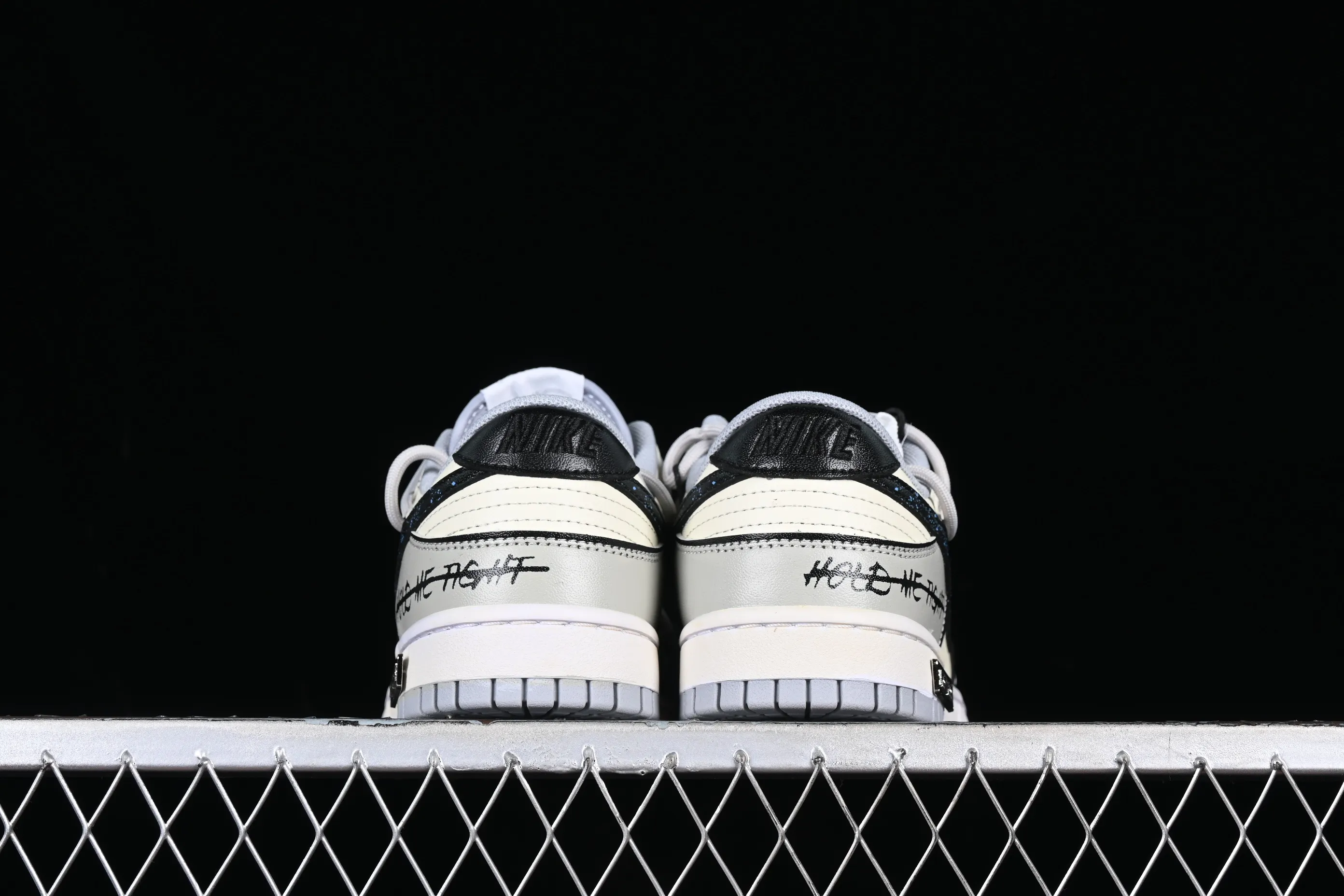 All Categories Nk SB Dunk Series Nk SB Dunk Low Low-top sneakers Customized large box Nk Dunk Low "Miami Hurricanes" Space Exploration Star Trek Customized version of deconstructed straps retro distressed low-top sneakers DJ6188-003